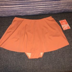 Kortni Jeane short skirt